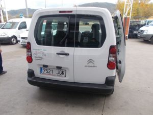 Alquiler de furgonetas de pasajeros en Cordoba 5 plazas 04