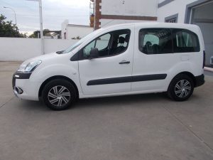 Alquiler de furgonetas de pasajeros en Cordoba 5 plazas 05