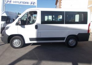 Alquiler de furgonetas de pasajeros en Cordoba 9 plazas 01