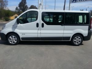 Alquiler de furgonetas de pasajeros en Cordoba 9 plazas 01
