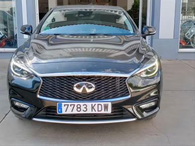 INFINITI - Q30 2.2D PREMIUM TECH 7DCT<br />
